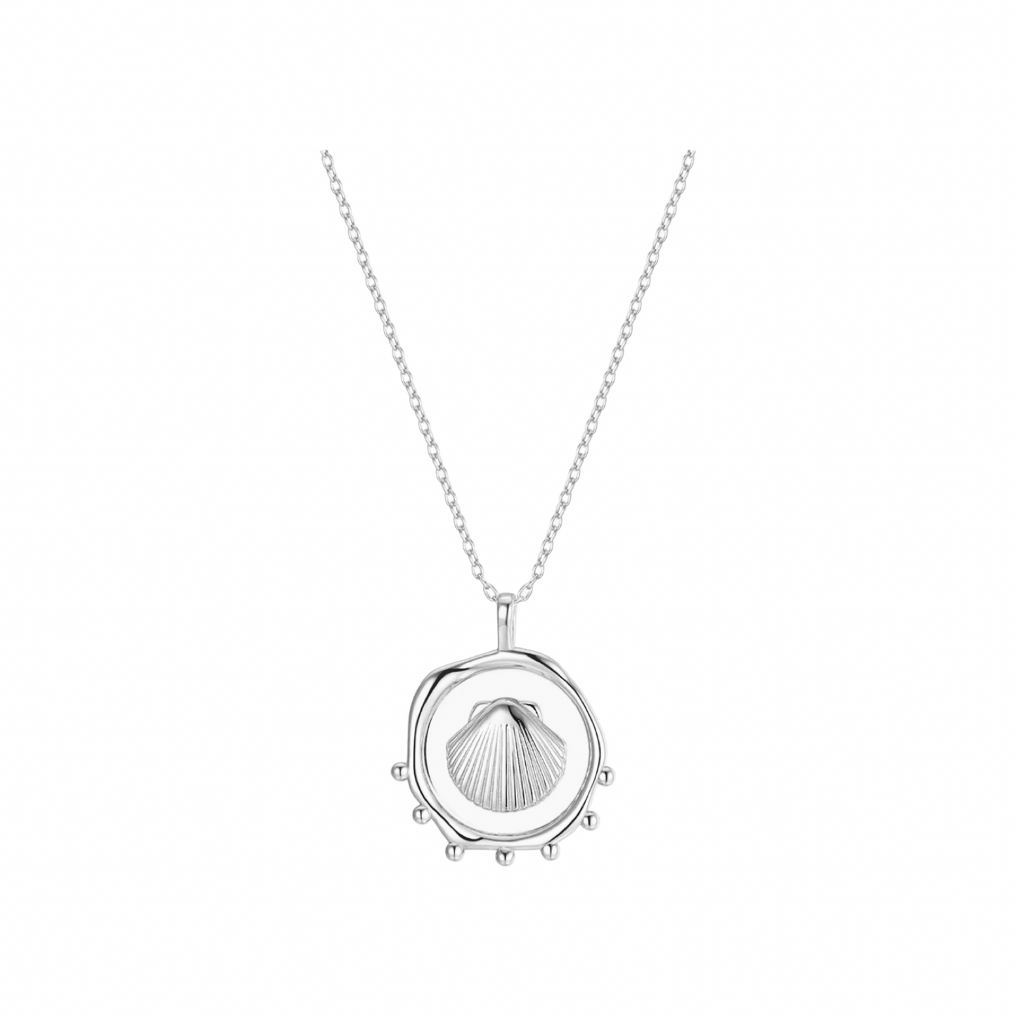 Scallop Shell Medal Necklace